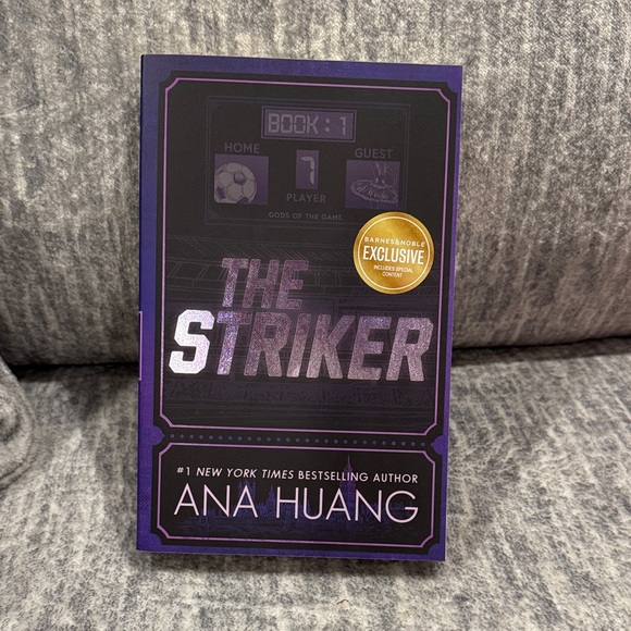 The Striker by Ana Huang Book - Picture 1 of 2